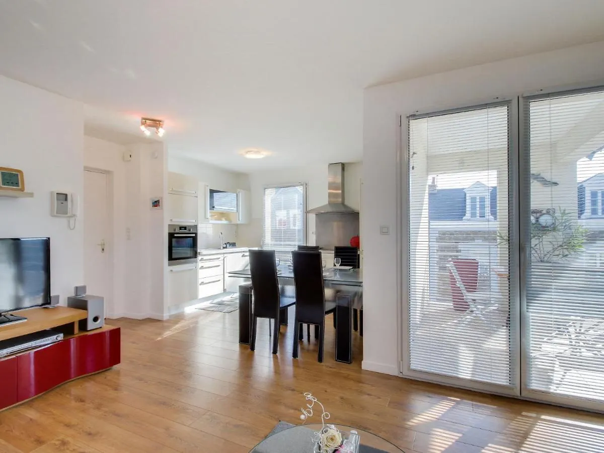 Apartment Clos Schuman By Interhome Saint-Malo